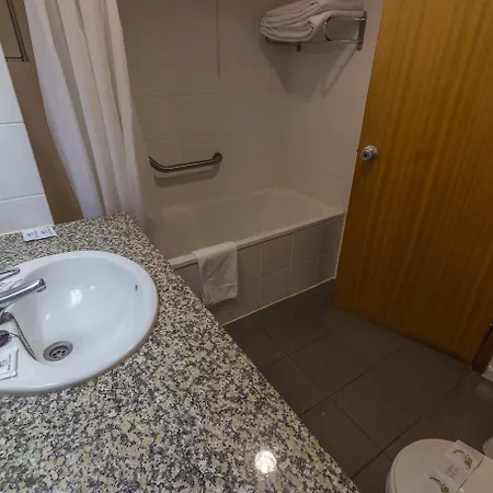 Teresinha 3* 普拉亚达维多利亚