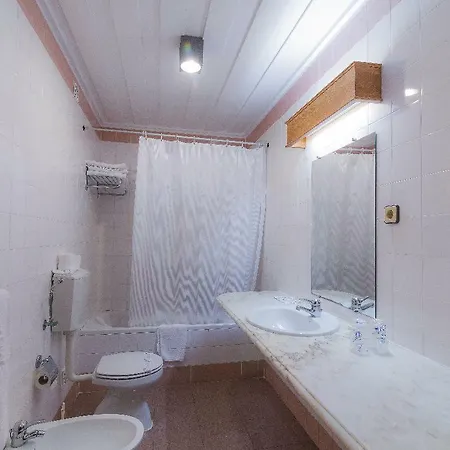 Teresinha Hotel Praia da Vitória